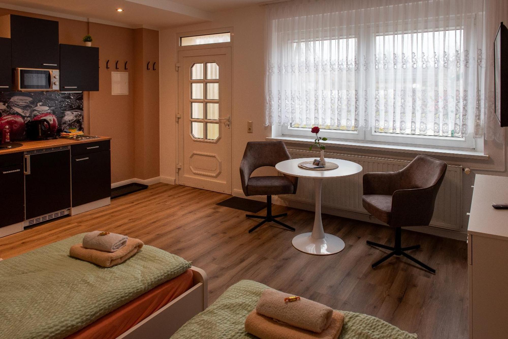 Top-Moderne Ferienwohnung Und Apartments Auf Frueherem Wunderschoenen Bauernhof Im Elbe-Elster-Kreis In Brandenburg Bei Herzberg-Elster, Schoenewalde, Holzdorf Kültér fotó
